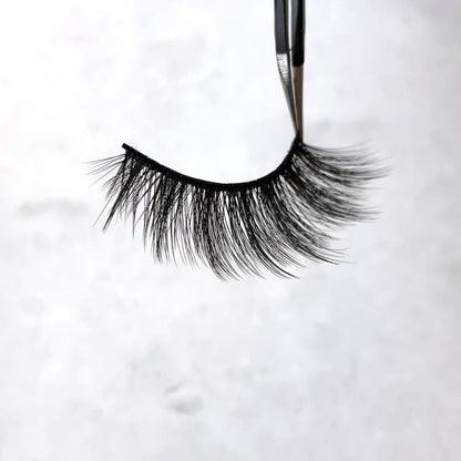 Melanie Jean Faux Silk Lash Charmed Style, free shipping, multi use lash, glam, natural lashes